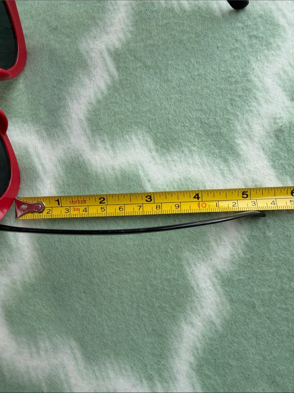 Novelty Strawberry Sunglasses - Red with Green Leaves - Picture 5 of 7